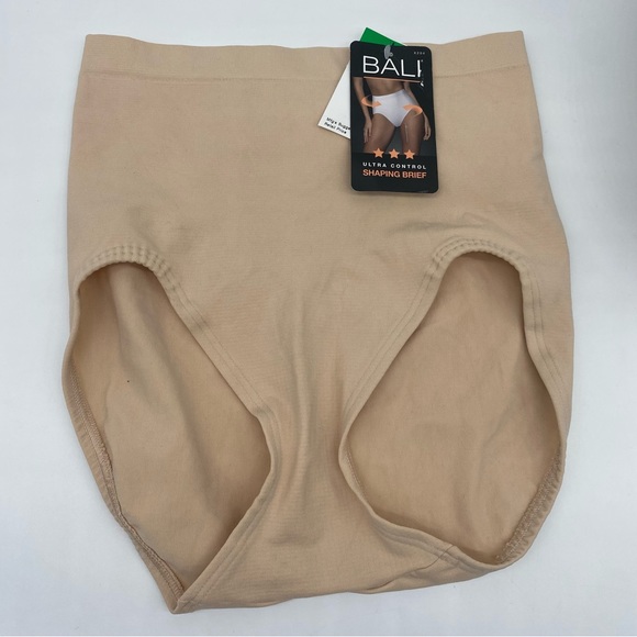 Bali womens Shaping Ultra Control Dfx204 shapewear briefs in Soft Taupe Large - Picture 5 of 5